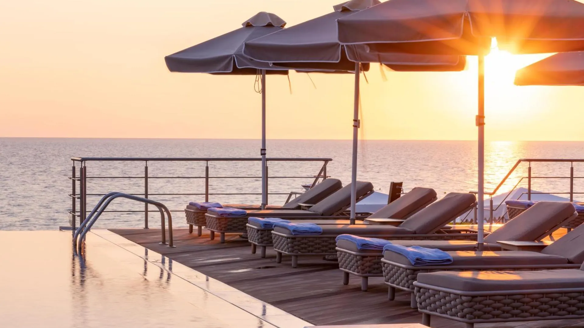 Pomegranate Wellness Spa Hotel Chalkidiki 5*,